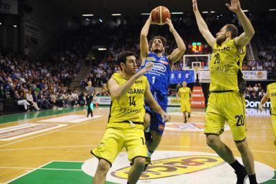 TREVISO 08 10 2017 LNP CAMPIONATO 2017-2018 NUTRIBULLET TREVISO BASKET - BERGAMO