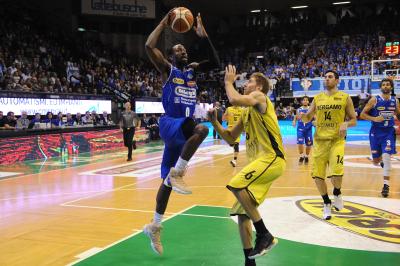 TREVISO 08 10 2017 LNP CAMPIONATO 2017-2018 NUTRIBULLET TREVISO BASKET - BERGAMO