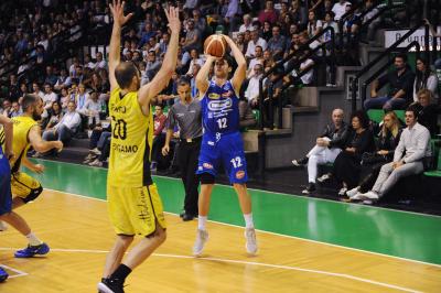 TREVISO 08 10 2017 LNP CAMPIONATO 2017-2018 NUTRIBULLET TREVISO BASKET - BERGAMO