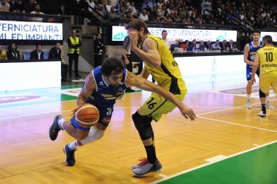 TREVISO 08 10 2017 LNP CAMPIONATO 2017-2018 NUTRIBULLET TREVISO BASKET - BERGAMO