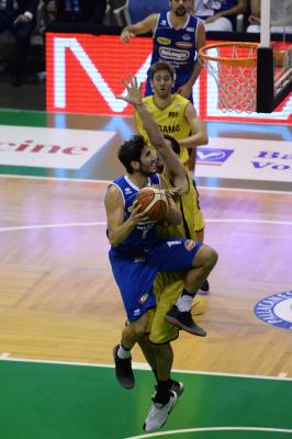 TREVISO 08 10 2017 LNP CAMPIONATO 2017-2018 NUTRIBULLET TREVISO BASKET - BERGAMO
