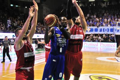 TREVISO 22 10 2017 LNP CAMPIONATO 2017-2018 NUTRIBULLET TREVISO BASKET - FORLI