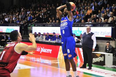TREVISO 22 10 2017 LNP CAMPIONATO 2017-2018 NUTRIBULLET TREVISO BASKET - FORLI