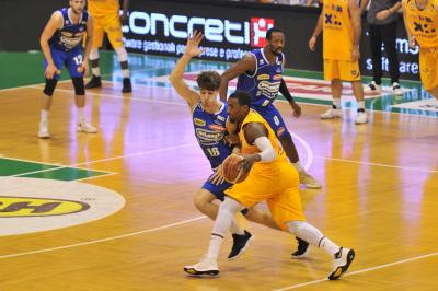 TREVISO 29 10 2017 LNP CAMPIONATO 2017-2018 NUTRIBULLET TREVISO BASKET - MONTEGRANARO