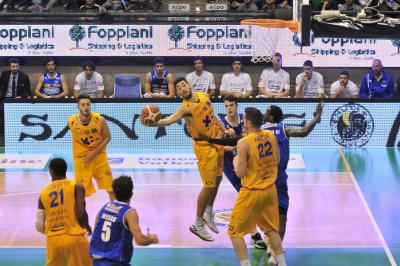 TREVISO 29 10 2017 LNP CAMPIONATO 2017-2018 NUTRIBULLET TREVISO BASKET - MONTEGRANARO