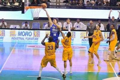 TREVISO 29 10 2017 LNP CAMPIONATO 2017-2018 NUTRIBULLET TREVISO BASKET - MONTEGRANARO