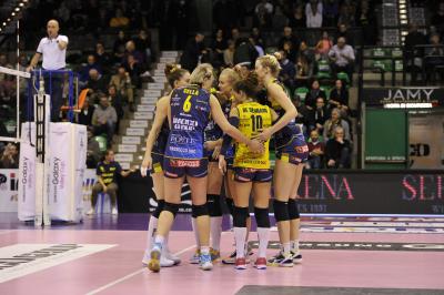 TREVISO 26 11 2017 LEGAVOLLEY CAMPIONATO 2017-2018  PROSECCO DOC IMOCO - LUI-JO MODENA