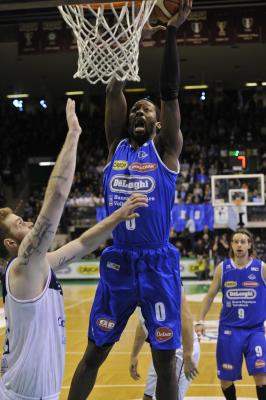 TREVISO 03 12 2017 LNP CAMPIONATO 2017-2018 NUTRIBULLET TREVISO BASKET - FORTITUDO BOLOGNA