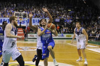 TREVISO 03 12 2017 LNP CAMPIONATO 2017-2018 NUTRIBULLET TREVISO BASKET - FORTITUDO BOLOGNA