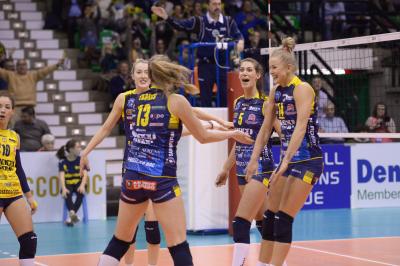 TREVISO 13 12 2017 CEV 2017-2018 ANTONIO CARRARO IMOCO - IGOR GORGONZOLA NOVARA