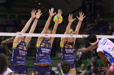 TREVISO 13 12 2017 CEV 2017-2018 ANTONIO CARRARO IMOCO - IGOR GORGONZOLA NOVARA