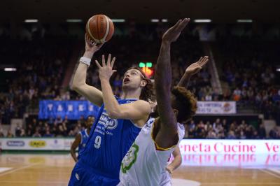 TREVISO 17 12 2017 LNP CAMPIONATO 2017-2018 NUTRIBULLET TREVISO BASKET - RAVENNA