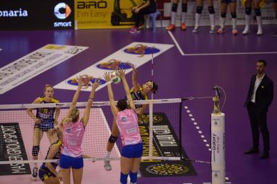 TREVISO 18 12 2017 LEGAVOLLEY CAMPIONATO 2017-2018  PROSECCO DOC IMOCO - SAUGELLA MONZA