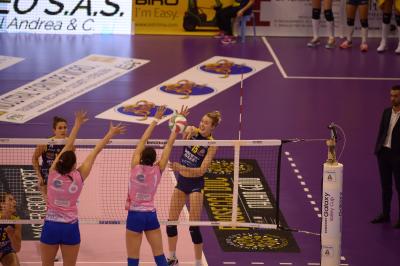 TREVISO 18 12 2017 LEGAVOLLEY CAMPIONATO 2017-2018  PROSECCO DOC IMOCO - SAUGELLA MONZA