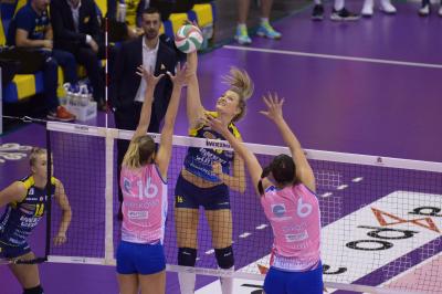 TREVISO 18 12 2017 LEGAVOLLEY CAMPIONATO 2017-2018  PROSECCO DOC IMOCO - SAUGELLA MONZA