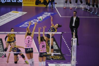 TREVISO 26 12 2017 LEGAVOLLEY CAMPIONATO 2017-2018  PROSECCO DOC IMOCO - POMI