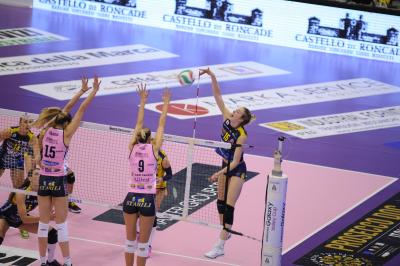 TREVISO 26 12 2017 LEGAVOLLEY CAMPIONATO 2017-2018  PROSECCO DOC IMOCO - POMI