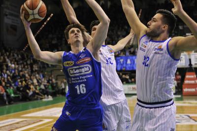 TREVISO 29 12 2017 LNP CAMPIONATO 2017-2018 NUTRIBULLET TREVISO BASKET - ROSETO