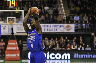TREVISO 29 12 2017 LNP CAMPIONATO 2017-2018 NUTRIBULLET TREVISO BASKET - ROSETO