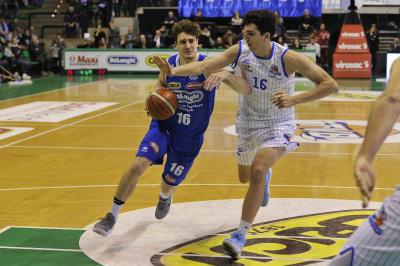 TREVISO 29 12 2017 LNP CAMPIONATO 2017-2018 NUTRIBULLET TREVISO BASKET - ROSETO