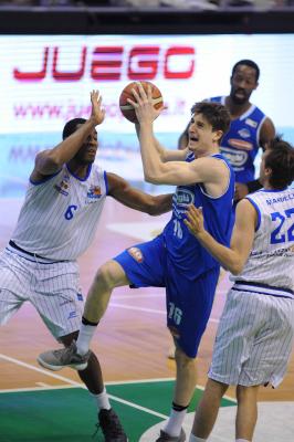 TREVISO 29 12 2017 LNP CAMPIONATO 2017-2018 NUTRIBULLET TREVISO BASKET - ROSETO
