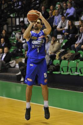 TREVISO 29 12 2017 LNP CAMPIONATO 2017-2018 NUTRIBULLET TREVISO BASKET - ROSETO