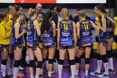 TREVISO 30 12 2017 LEGAVOLLEY COPPA ITALIA 2017-2018  PROSECCO DOC IMOCO - IL BISONTE FIRENZE
