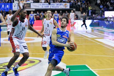 TREVISO 13 01 2018 LNP CAMPIONATO 2017-2018 NUTRIBULLET TREVISO BASKET - PIACENZA