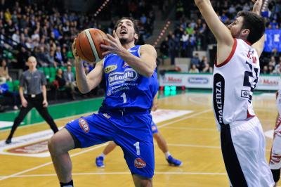 TREVISO 13 01 2018 LNP CAMPIONATO 2017-2018 NUTRIBULLET TREVISO BASKET - PIACENZA