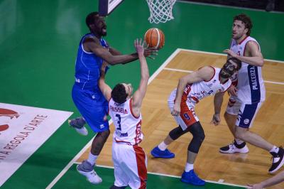 TREVISO 13 01 2018 LNP CAMPIONATO 2017-2018 NUTRIBULLET TREVISO BASKET - PIACENZA