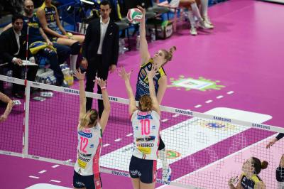 BOLOGNA 18 02 2018 LEGAVOLLEY COPPA ITALIA 2017-2018  PROSECCO DOC IMOCO - IGOR GORGONZOLA NOVARA