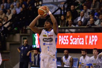 TREVISO 18 11 2018 LNP CAMPIONATO 2018-2019 NUTRIBULLET TREVISO BASKET - JESI
