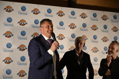 TREVISO 20 12 2018 LNP CAMPIONATO 2018-2019 DE LONGHI TREVISO BASKET - FESTA NATALE