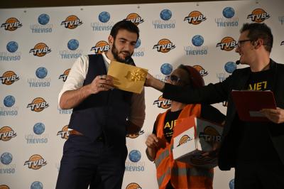 TREVISO 20 12 2018 LNP CAMPIONATO 2018-2019 DE LONGHI TREVISO BASKET - FESTA NATALE