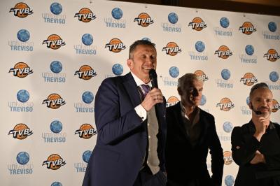 TREVISO 20 12 2018 LNP CAMPIONATO 2018-2019 DE LONGHI TREVISO BASKET - FESTA NATALE
