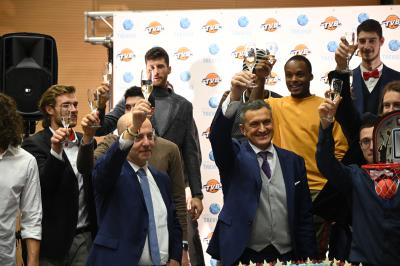 TREVISO 20 12 2018 LNP CAMPIONATO 2018-2019 DE LONGHI TREVISO BASKET - FESTA NATALE
