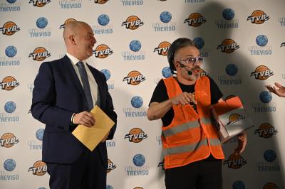 TREVISO 20 12 2018 LNP CAMPIONATO 2018-2019 DE LONGHI TREVISO BASKET - FESTA NATALE