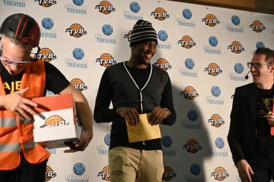 TREVISO 20 12 2018 LNP CAMPIONATO 2018-2019 DE LONGHI TREVISO BASKET - FESTA NATALE