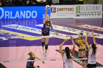 TREVISO 23 12 2018 LEGAVOLLEY CAMPIONATO 2018-2019  PROSECCO DOC IMOCO - BOSCA SAN BERNARDO CUNEO