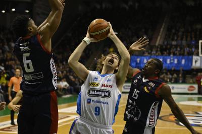 TREVISO 30 12 2018 LNP CAMPIONATO 2018-2019 DE LONGHI TREVISO BASKET - ASSIGECO PIACENZA