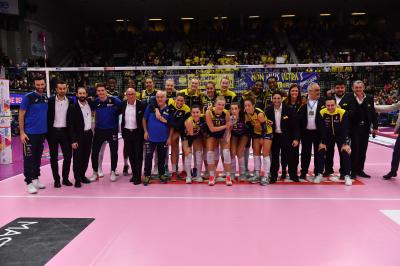 TREVISO 15 12 2019  LEGAVOLLEY CAMPIONATO 2019-2020 PROSECCO DOC IMOCO - REALE MUTUA FENERA CHIERI - FESTA COPPA DEL MONDO