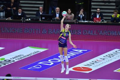 TREVISO 15 12 2019  LEGAVOLLEY CAMPIONATO 2019-2020 PROSECCO DOC IMOCO - REALE MUTUA FENERA CHIERI - FESTA COPPA DEL MONDO