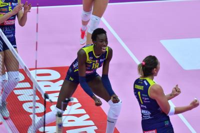 TREVISO 15 12 2019  LEGAVOLLEY CAMPIONATO 2019-2020 PROSECCO DOC IMOCO - REALE MUTUA FENERA CHIERI - FESTA COPPA DEL MONDO