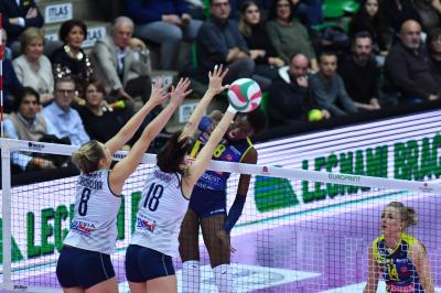 TREVISO 15 12 2019  LEGAVOLLEY CAMPIONATO 2019-2020 PROSECCO DOC IMOCO - REALE MUTUA FENERA CHIERI - FESTA COPPA DEL MONDO