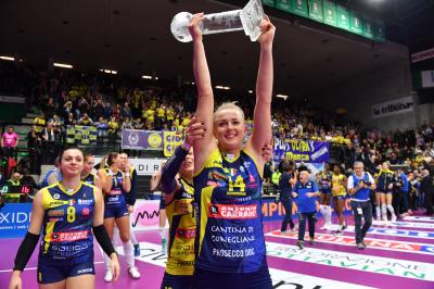 TREVISO 15 12 2019  LEGAVOLLEY CAMPIONATO 2019-2020 PROSECCO DOC IMOCO - REALE MUTUA FENERA CHIERI - FESTA COPPA DEL MONDO