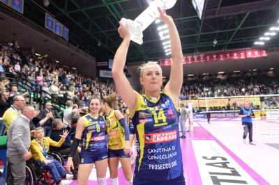 TREVISO 15 12 2019  LEGAVOLLEY CAMPIONATO 2019-2020 PROSECCO DOC IMOCO - REALE MUTUA FENERA CHIERI - FESTA COPPA DEL MONDO