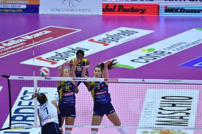 TREVISO 15 12 2019  LEGAVOLLEY CAMPIONATO 2019-2020 PROSECCO DOC IMOCO - REALE MUTUA FENERA CHIERI - FESTA COPPA DEL MONDO