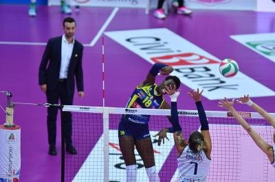 TREVISO 15 12 2019  LEGAVOLLEY CAMPIONATO 2019-2020 PROSECCO DOC IMOCO - REALE MUTUA FENERA CHIERI - FESTA COPPA DEL MONDO
