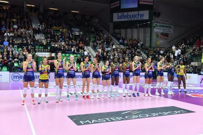 TREVISO 15 12 2019  LEGAVOLLEY CAMPIONATO 2019-2020 PROSECCO DOC IMOCO - REALE MUTUA FENERA CHIERI - FESTA COPPA DEL MONDO