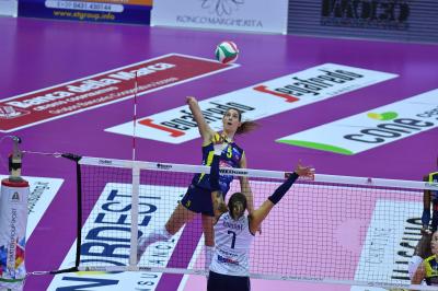TREVISO 15 12 2019  LEGAVOLLEY CAMPIONATO 2019-2020 PROSECCO DOC IMOCO - REALE MUTUA FENERA CHIERI - FESTA COPPA DEL MONDO